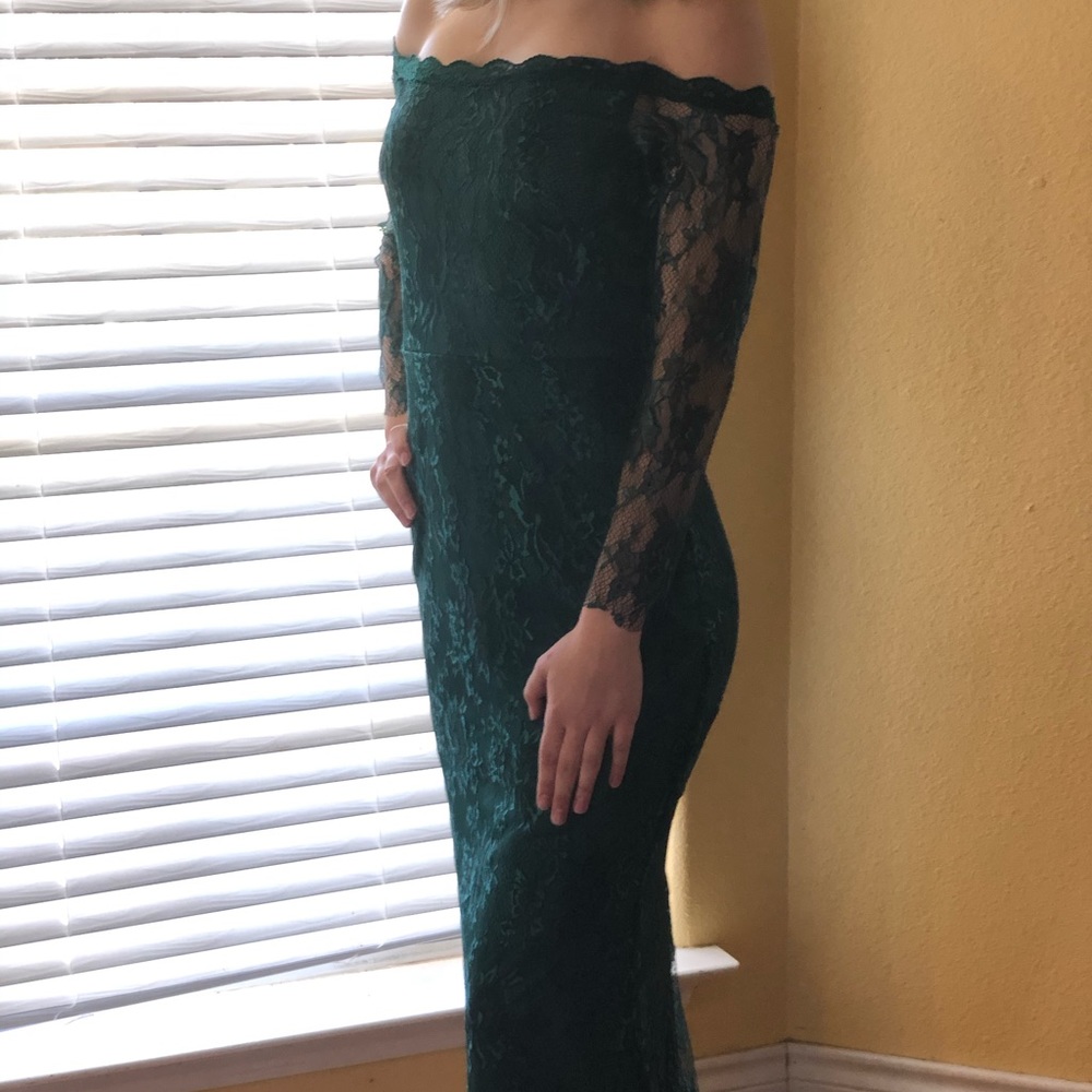 Shimmering Emerald Green Lace Dress